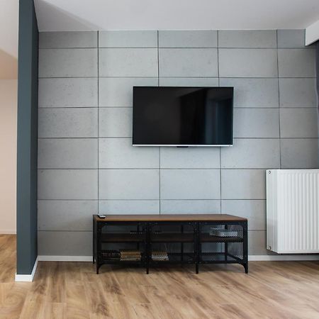 Longinus Apartament Болеславец Екстериор снимка