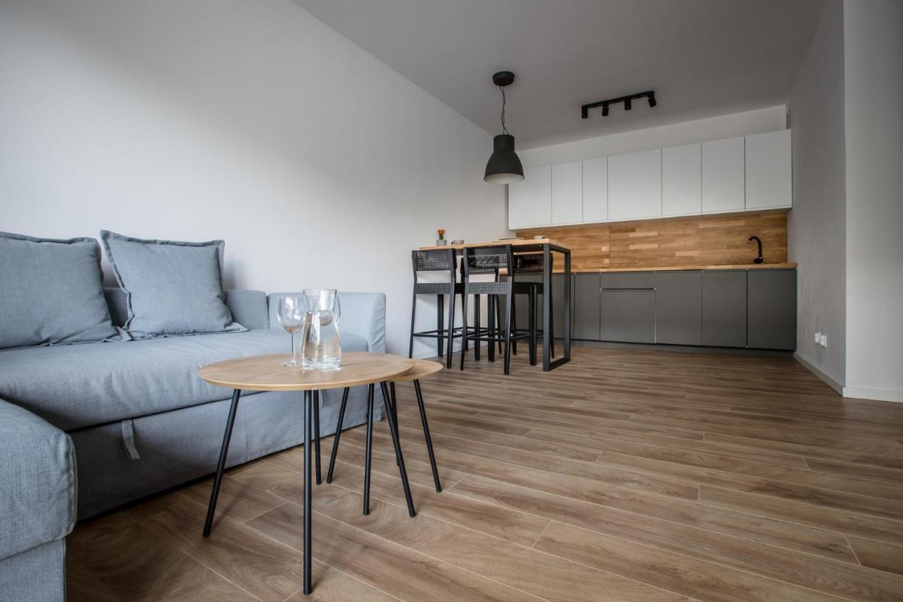 Longinus Apartament Болеславец Екстериор снимка